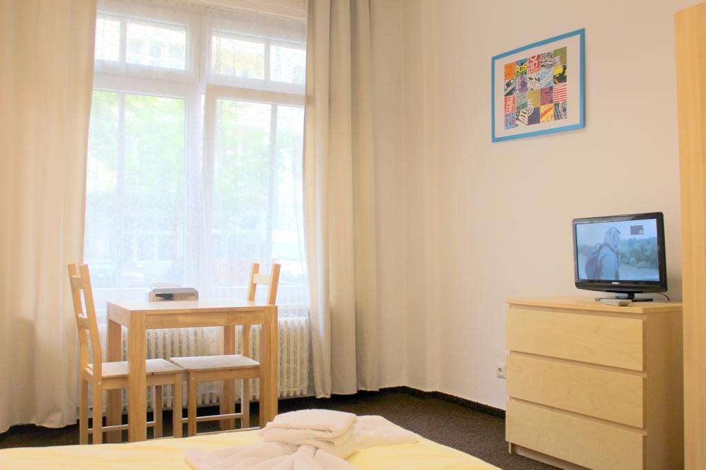 Pension Central Hostel Berlin Dış mekan fotoğraf