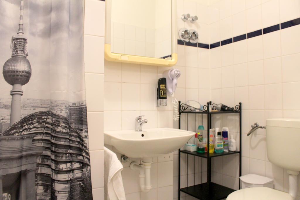Pension Central Hostel Berlin Dış mekan fotoğraf