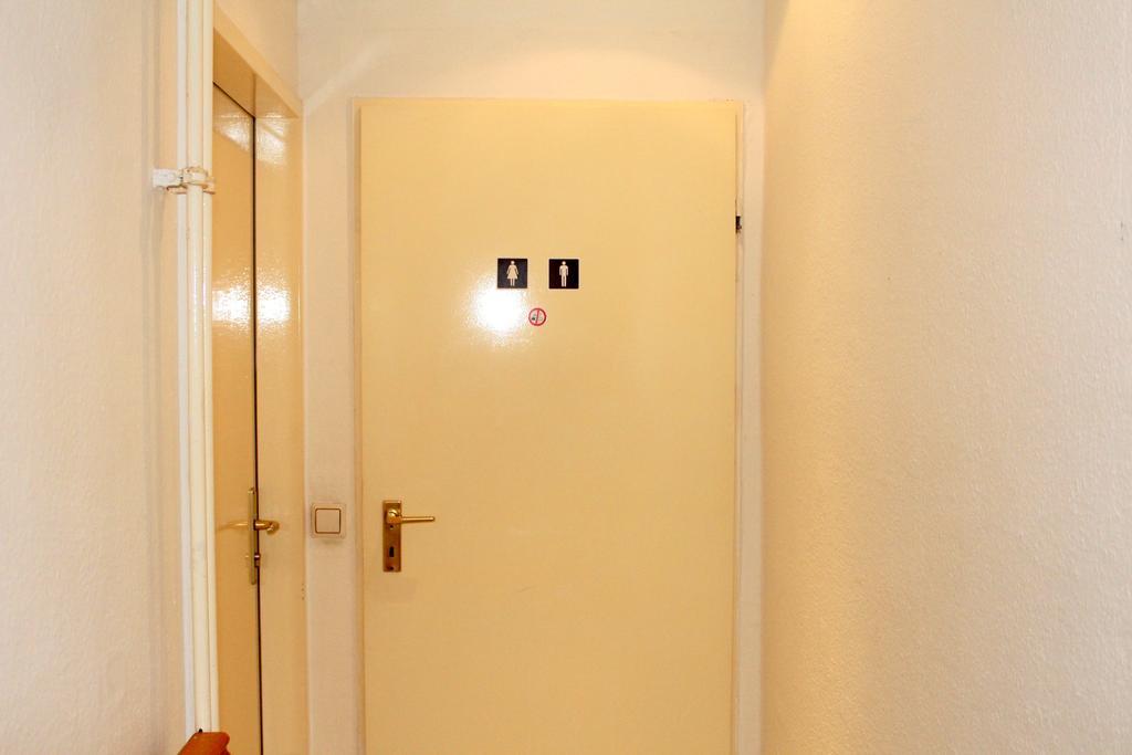 Pension Central Hostel Berlin Dış mekan fotoğraf