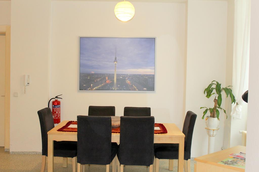 Pension Central Hostel Berlin Dış mekan fotoğraf