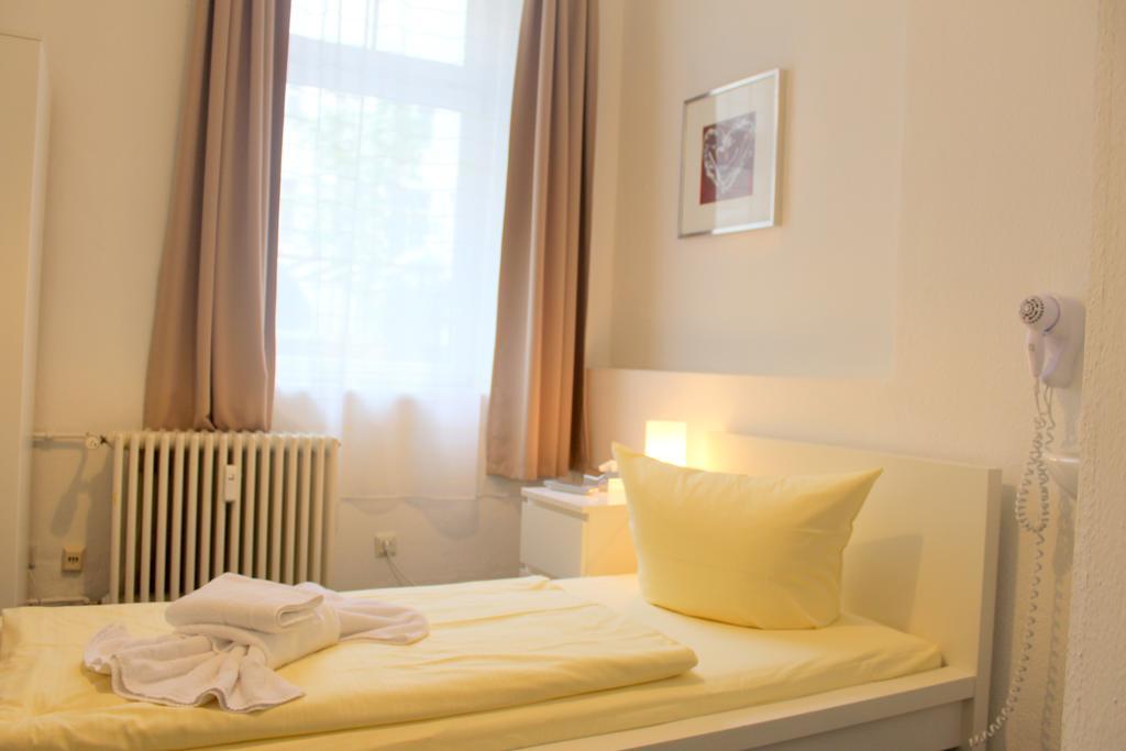 Pension Central Hostel Berlin Dış mekan fotoğraf