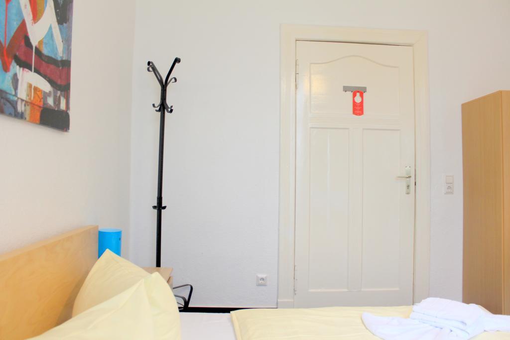 Pension Central Hostel Berlin Dış mekan fotoğraf